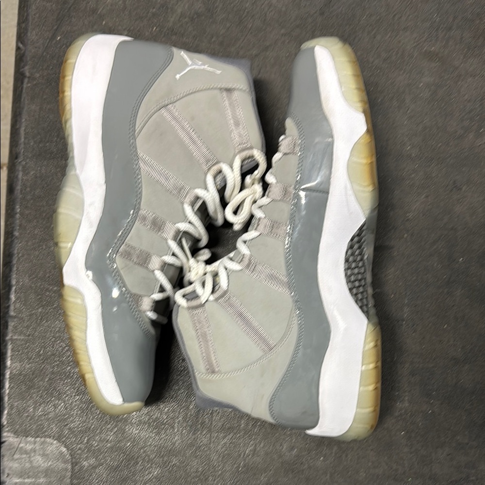 Air Jordan Retro 11 Cool Gray
